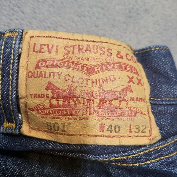 Levis 501 Jeans Mens 36x30 Blue Denim Straight Leg Distressed Button Fly - Picture 3 of 9